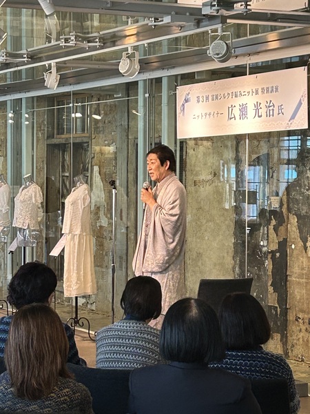 講演の様子2